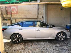 نیسان ئەلتیما